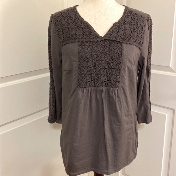 Boden 3/4 Length Sleeve Embroidered Top Gray Size 10. - Picture 1 of 7